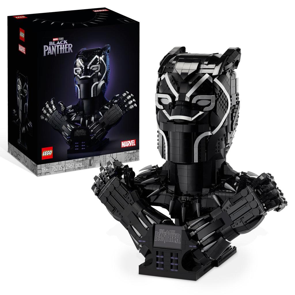 The lego black panther head and two hands are displayed in front of the sets box