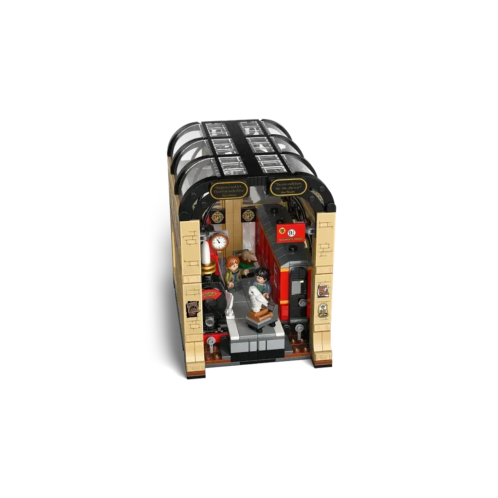 Book Nook: Hogwarts Express-LEGO-The Red Balloon Toy Store