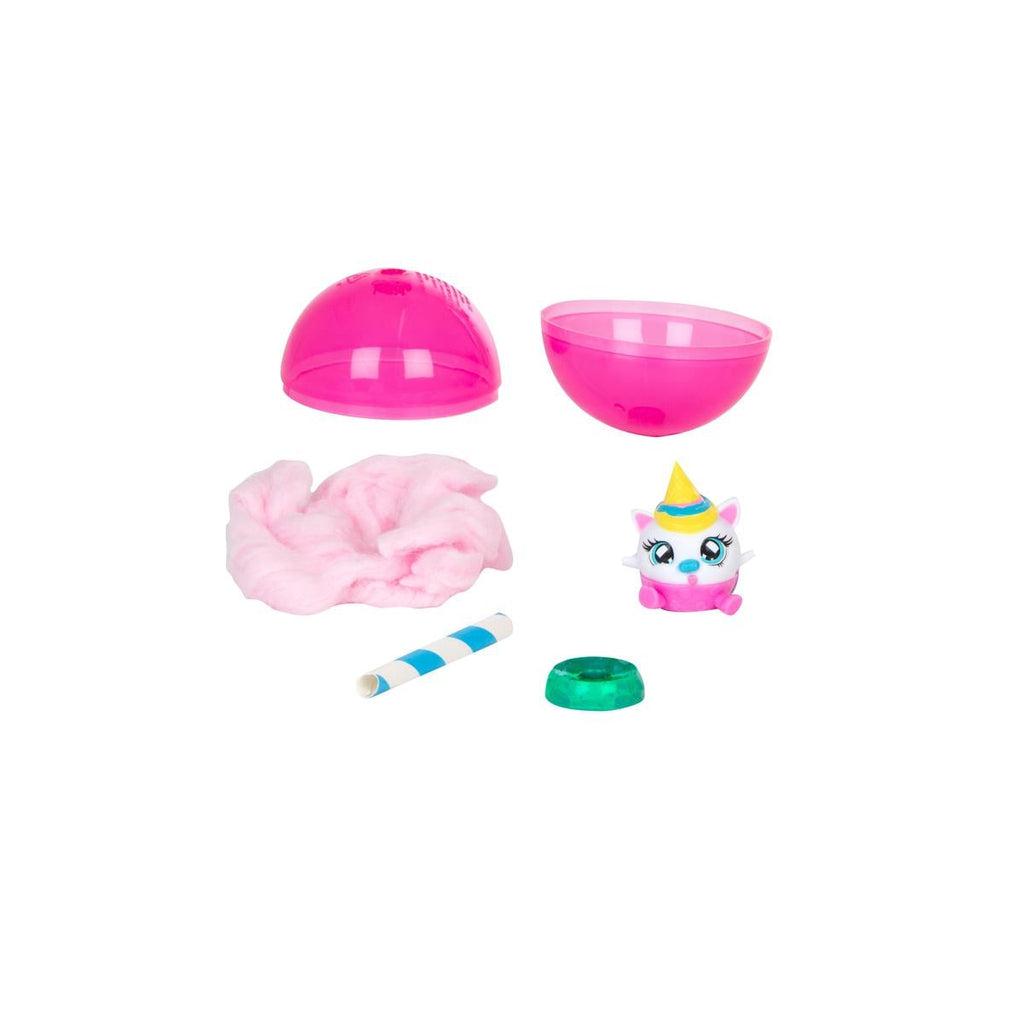 Shows all items included in the Bubiloons Lil Pop toys. Comes with an orb capsule (two sides can come apart), a straw,  fake cotton candy, a stand, and a Lil Pop Bubiloon.