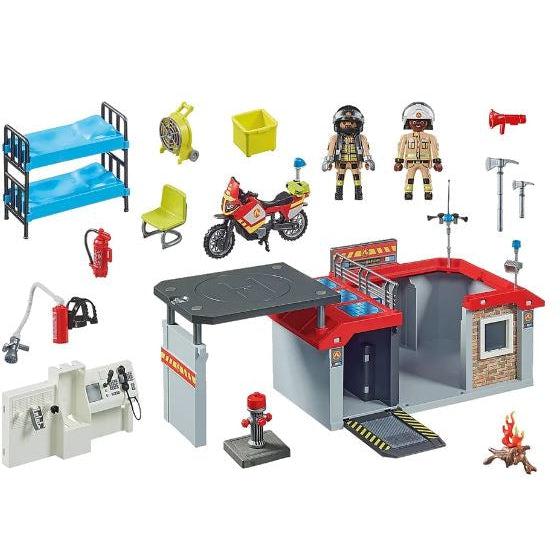 this image shows everyhing in the set, from the fire station, chairs, bunk beds, fire fighters, motorcycle, and fire extinguishers 