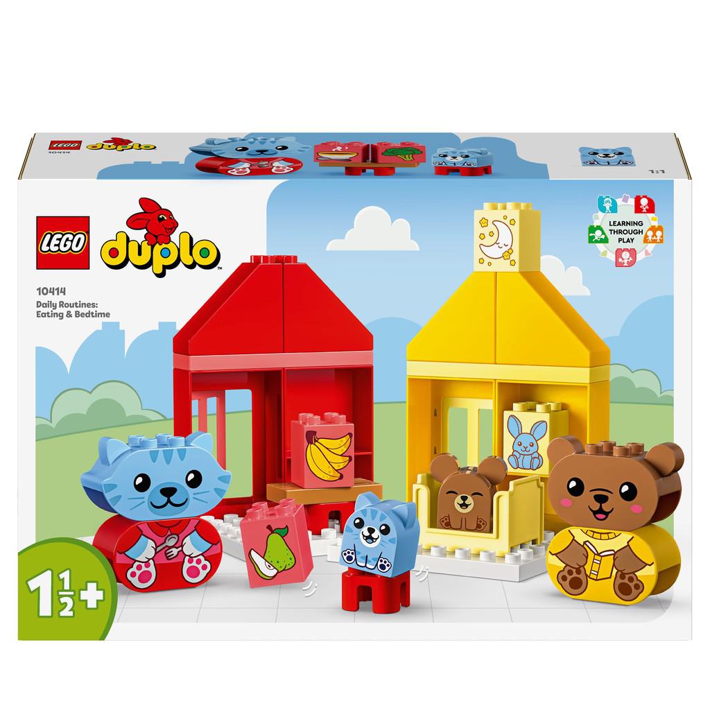the back of the box shows both family's in a Duplo house