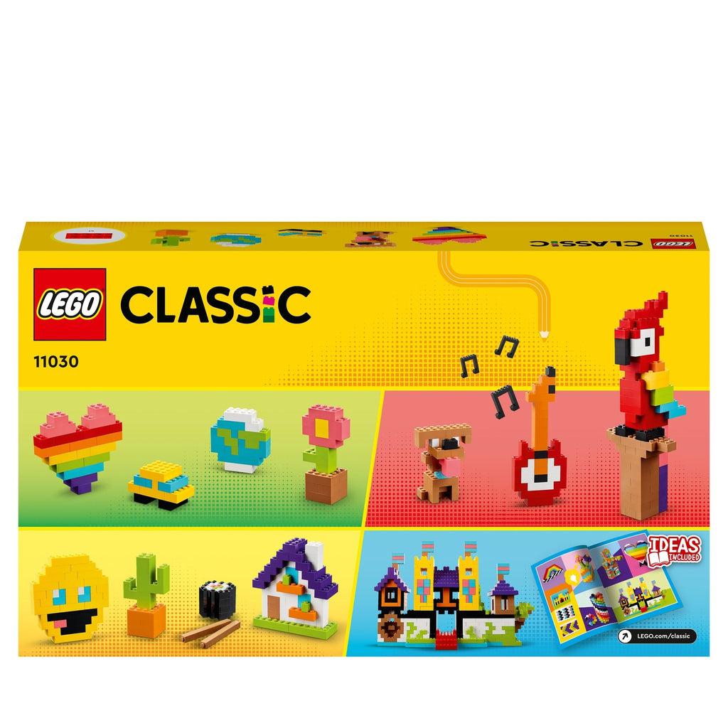 Image of the back of the box. It shows pictures of different possible LEGO build ideas.