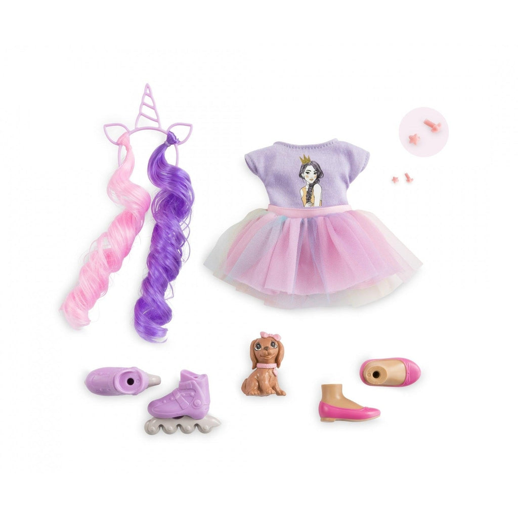 Shows all the included pieces that comes in the set. The set also comes with two pink star-shaped earings.