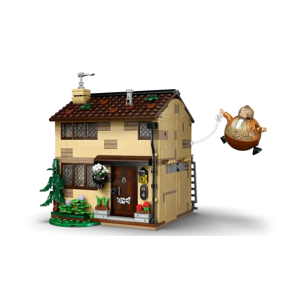 Privet Drive: Aunt Marge's Visit-LEGO-The Red Balloon Toy Store