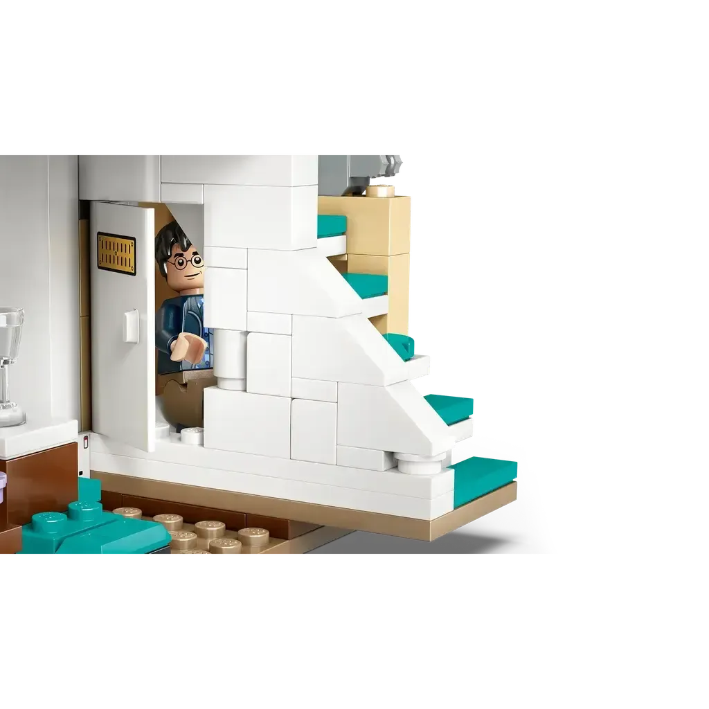 Privet Drive: Aunt Marge's Visit-LEGO-The Red Balloon Toy Store