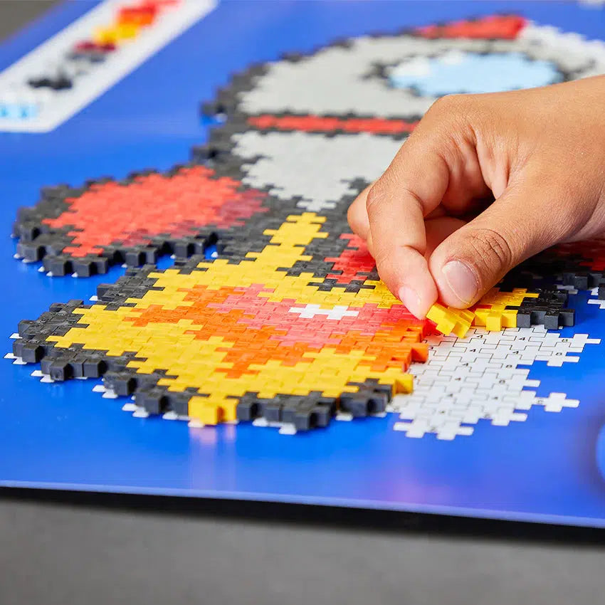 Scene of a person building the puzzle.