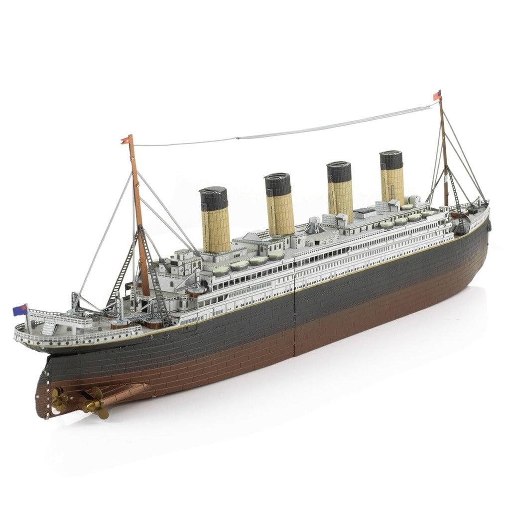 Back view of the model. Shows that on the back of the ship there is a UK flag flying. You can see the amount of detail this ship has with the windows, ladders, and the rudders in the back.