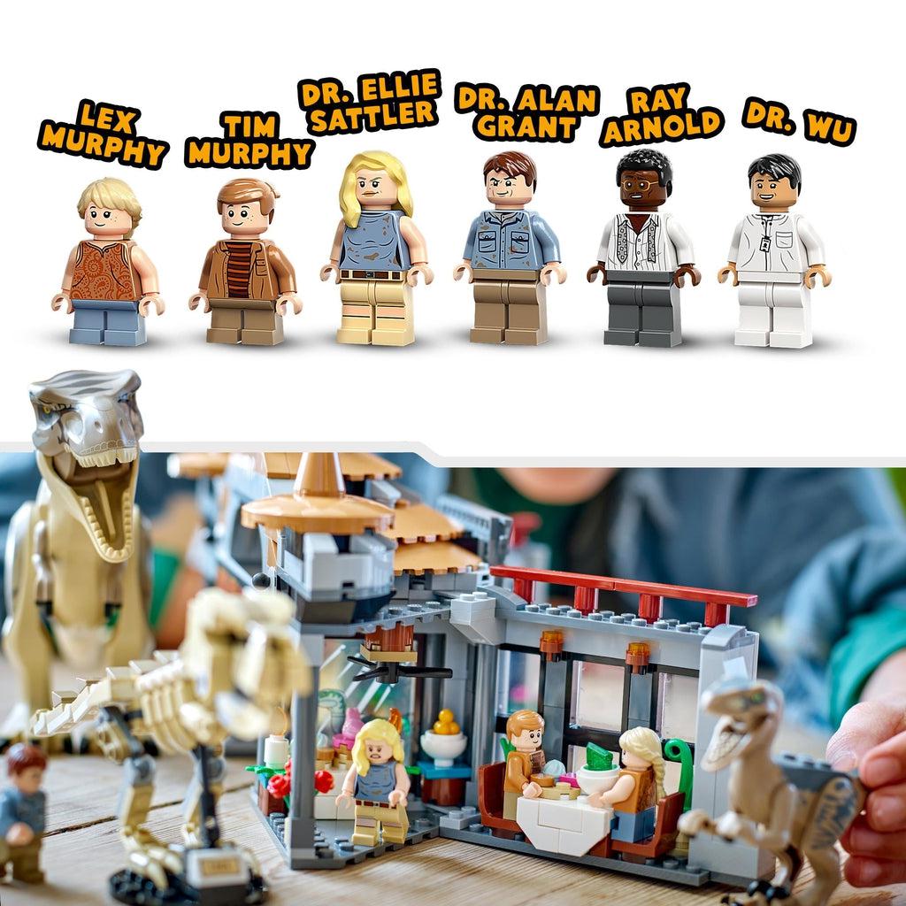 includes 6 minifigures from the movie and some dinosaurs as well.