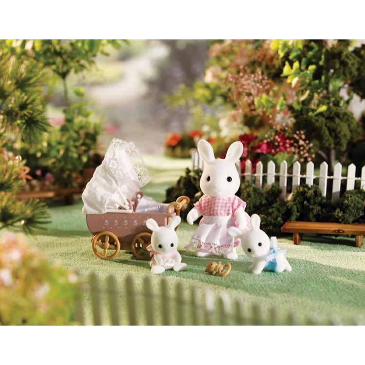 Connor & Kerri's Carriage Ride-Calico Critters-The Red Balloon Toy Store