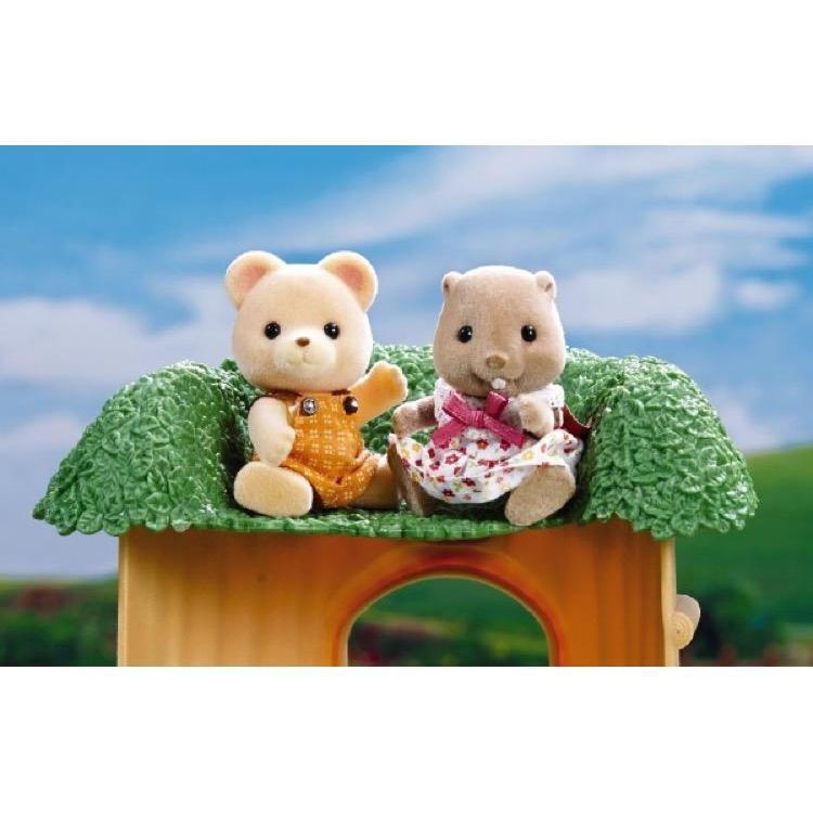 Country Tree School-Calico Critters-The Red Balloon Toy Store