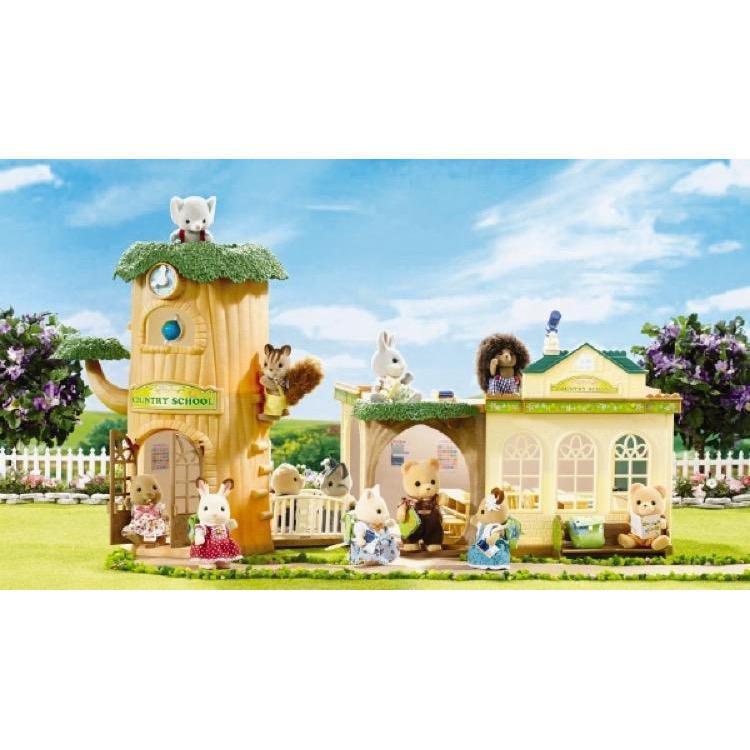 Country Tree School-Calico Critters-The Red Balloon Toy Store