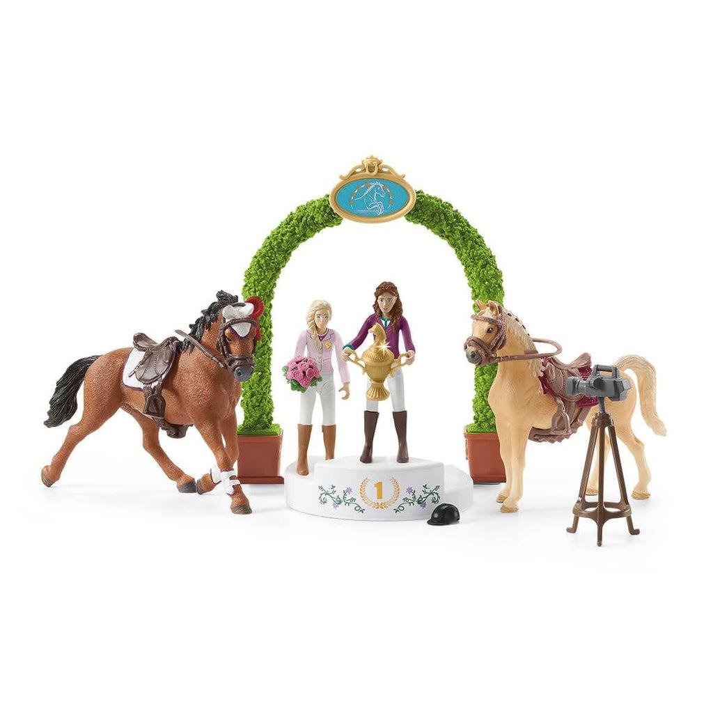 Shows that there are two horses included in the set, a brown stallion and a tan mare.
