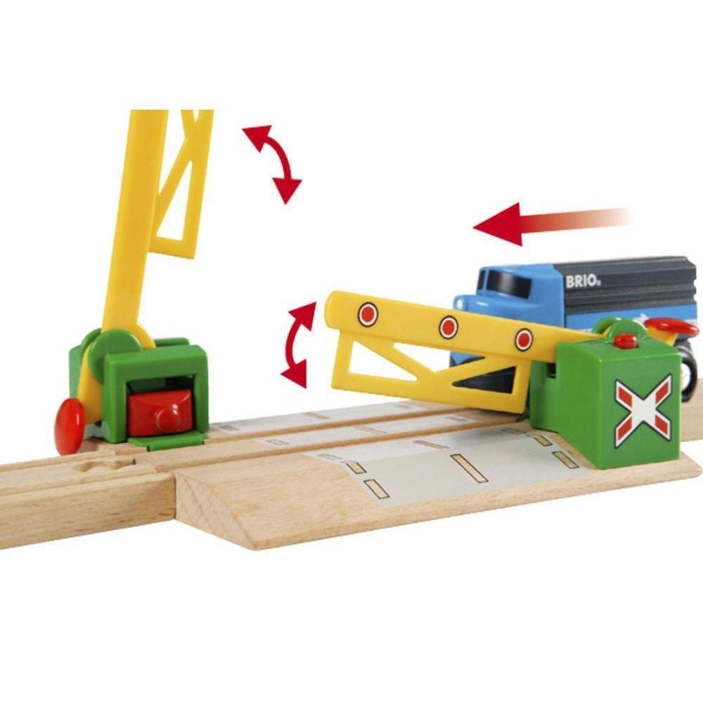 Magnetic Action Crossing – Red Toy Store
