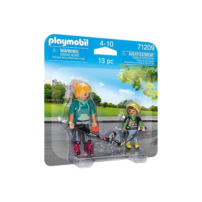 The blister card packaging contains the mother and child figures and accessories inside clear plastic
