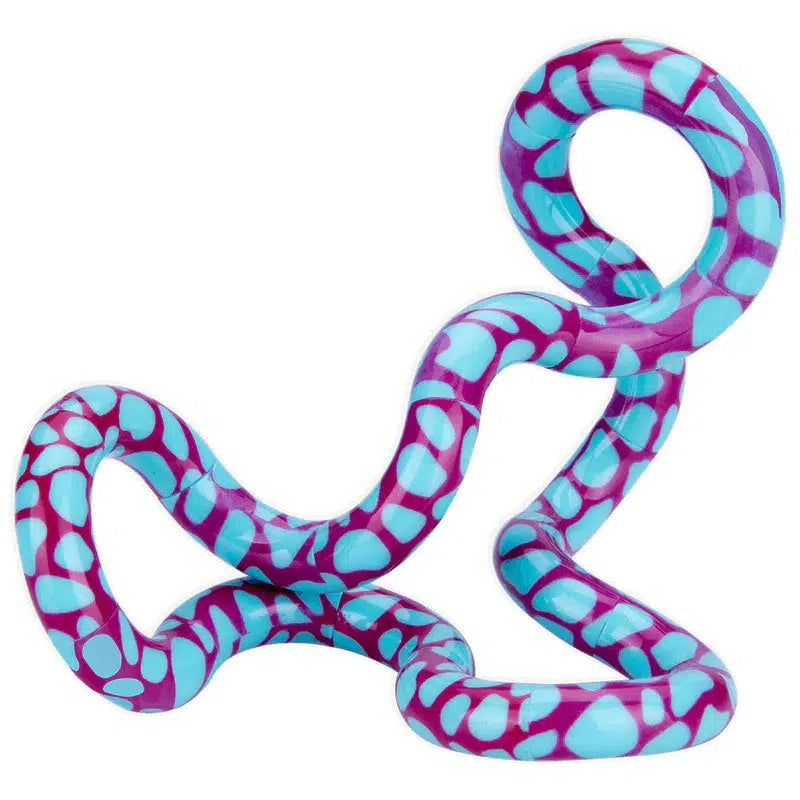 A simple tangle with a dark pink background with light blue splotches appearing throughout the segments.