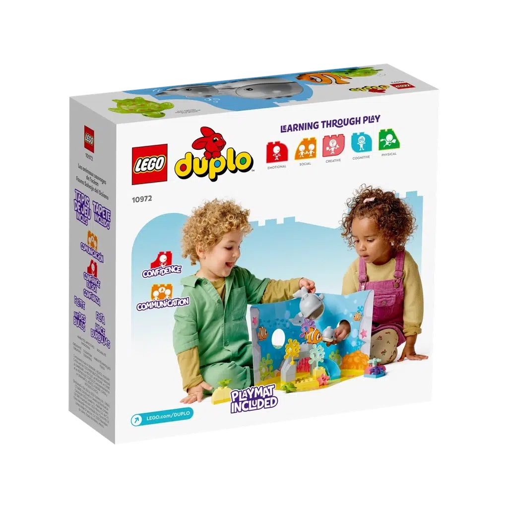 back of the box shows two toddlers playing with the lego duplo set together.